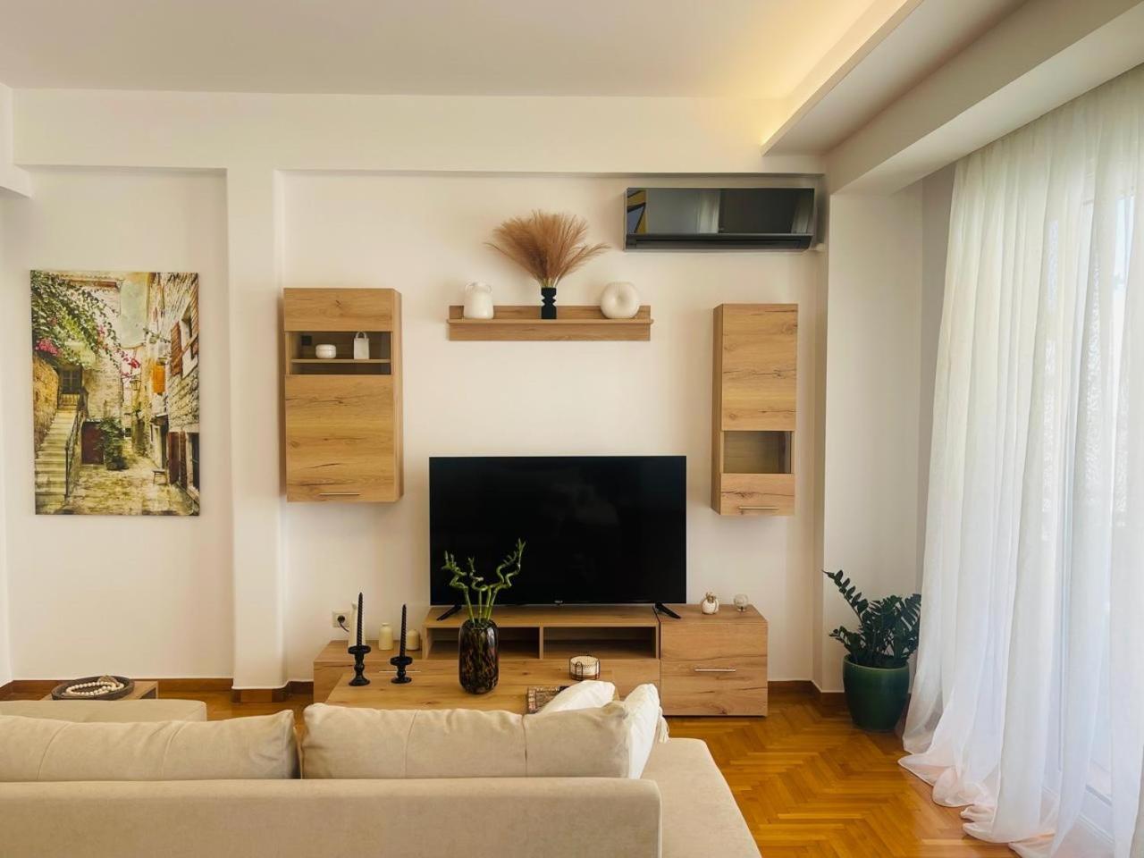 Overview Boutique Apartment Athena Bagian luar foto