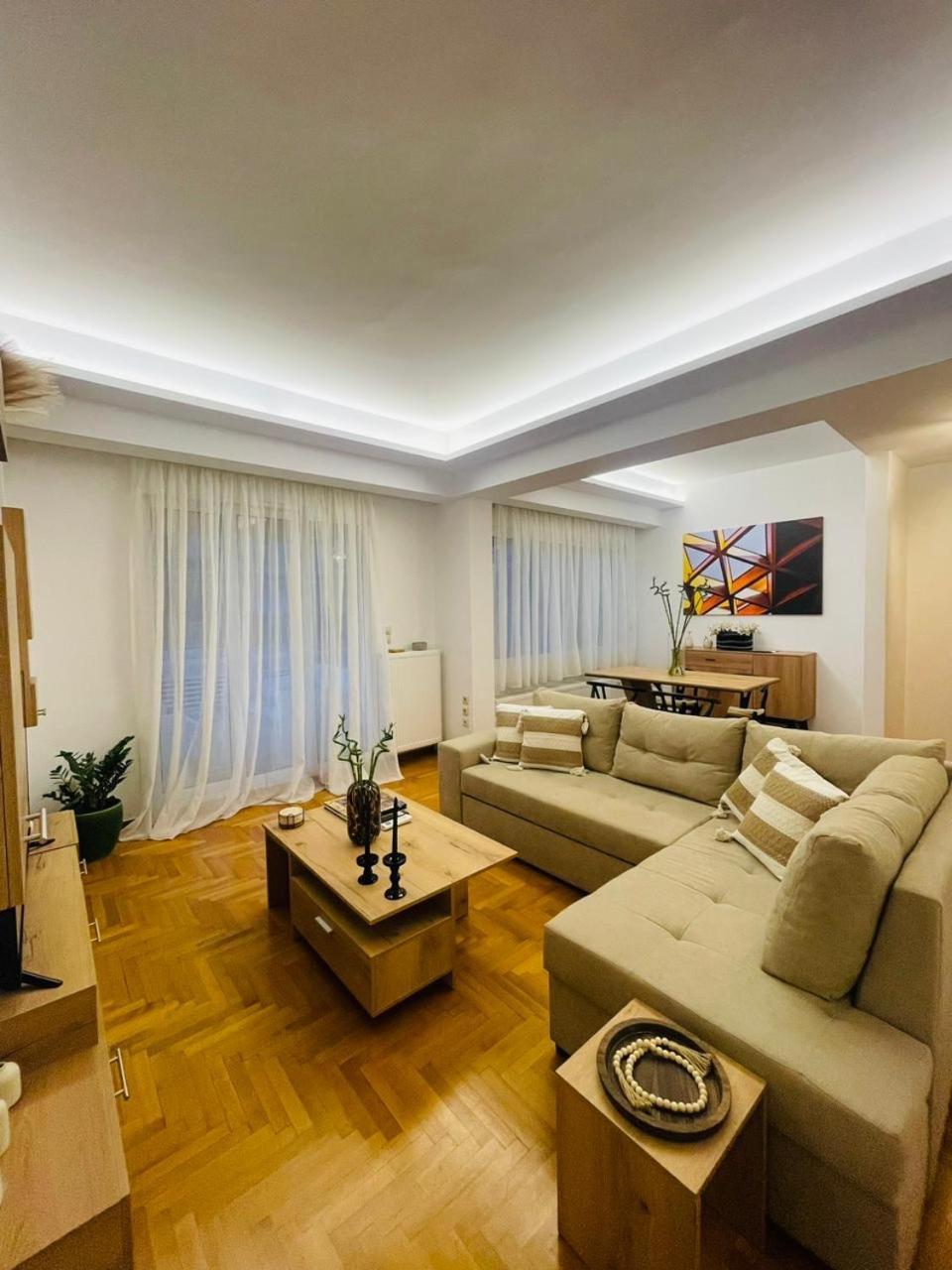 Overview Boutique Apartment Athena Bagian luar foto